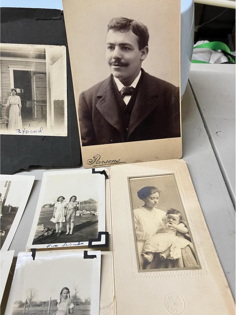 VTG Lot Of 40+ Photos From Late 1800’s-to 1930’s (same Family) - Picture 4 of 16